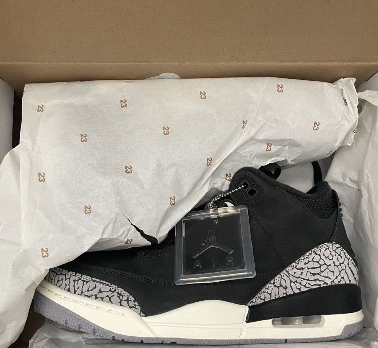 Air Jordan 3 Retro Off Noir