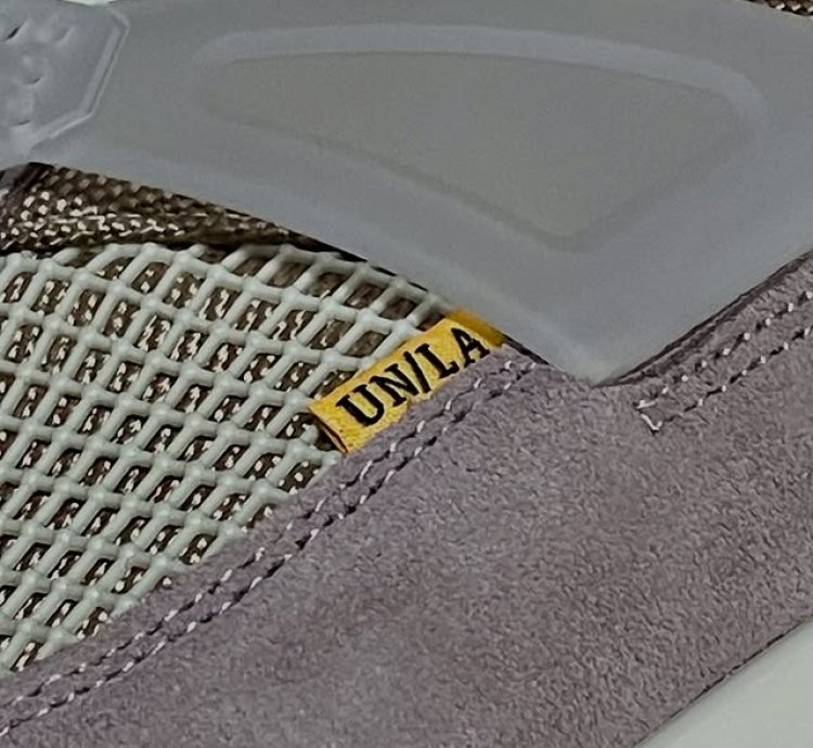 Air Jordan 4 Retro taupe Haze