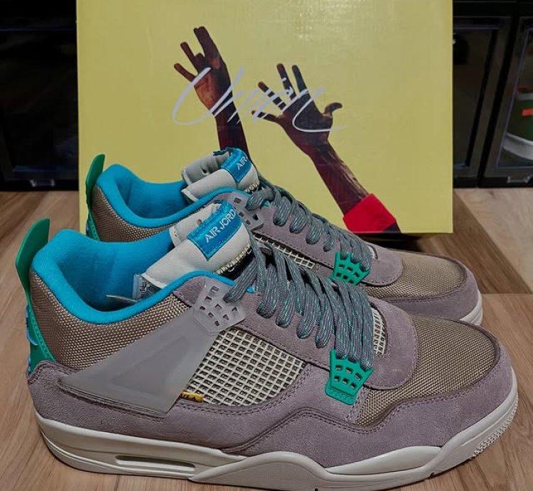 Air Jordan 4 Retro taupe Haze