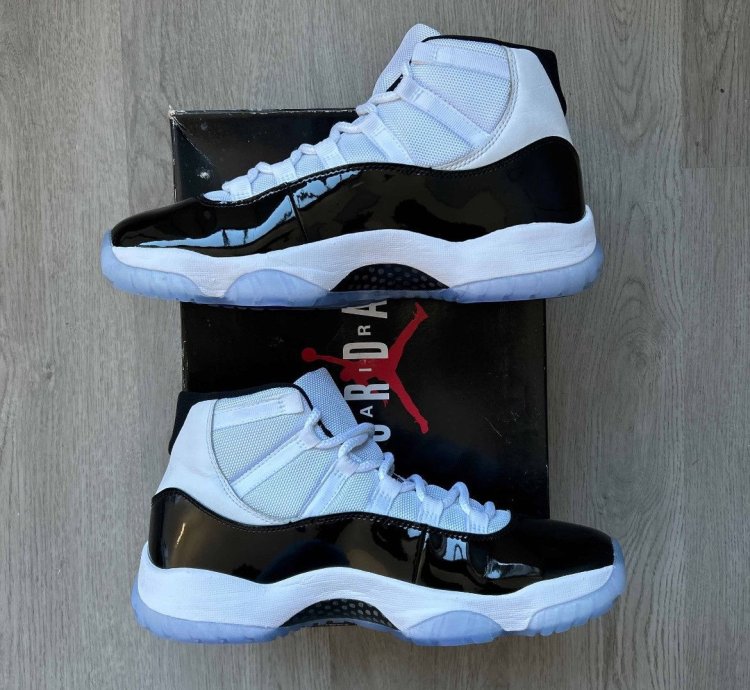 Size 9 - Nike Air Jordan 11 Retro Concord 2018 Vnds Black