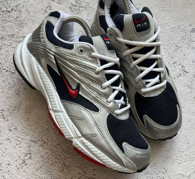 Vintage 2000 Nike Air Pegasus Bowerman Series Shoes