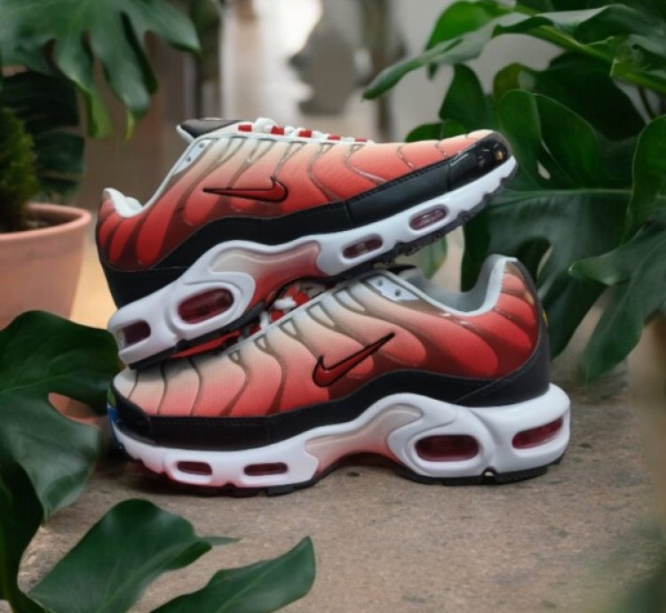 Nike Air Max Plus Fire Red Running Shoes