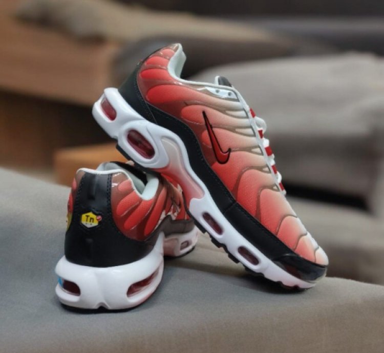 Nike Air Max Plus Fire Red Running Shoes