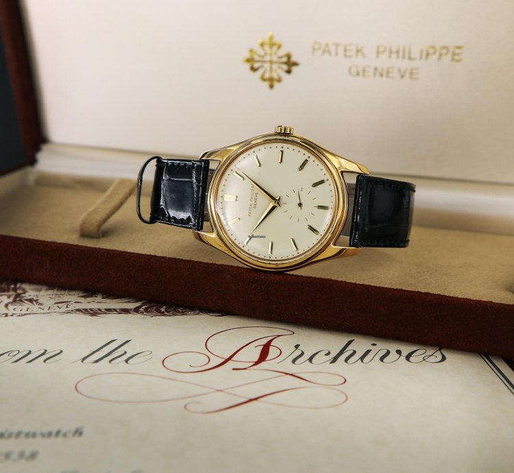 Patek Philippe Calatrava Vintage Calatrava Ref 2526 18kt Yellow Gold Mark Enamel Dial From Year 1955
