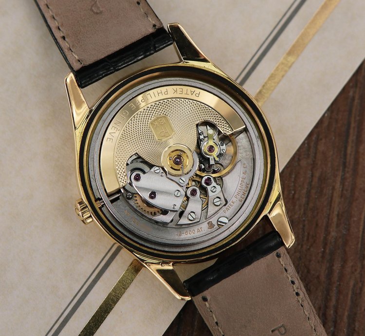 Patek Philippe Calatrava Vintage Calatrava Ref 2526 18kt Yellow Gold Mark Enamel Dial From Year 1955