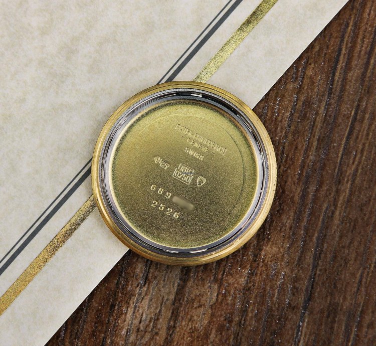 Patek Philippe Calatrava Vintage Calatrava Ref 2526 18kt Yellow Gold Mark Enamel Dial From Year 1955