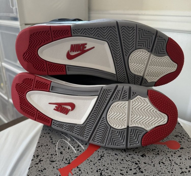 Air Jordan 4 Bred Reimagined Size 9 5