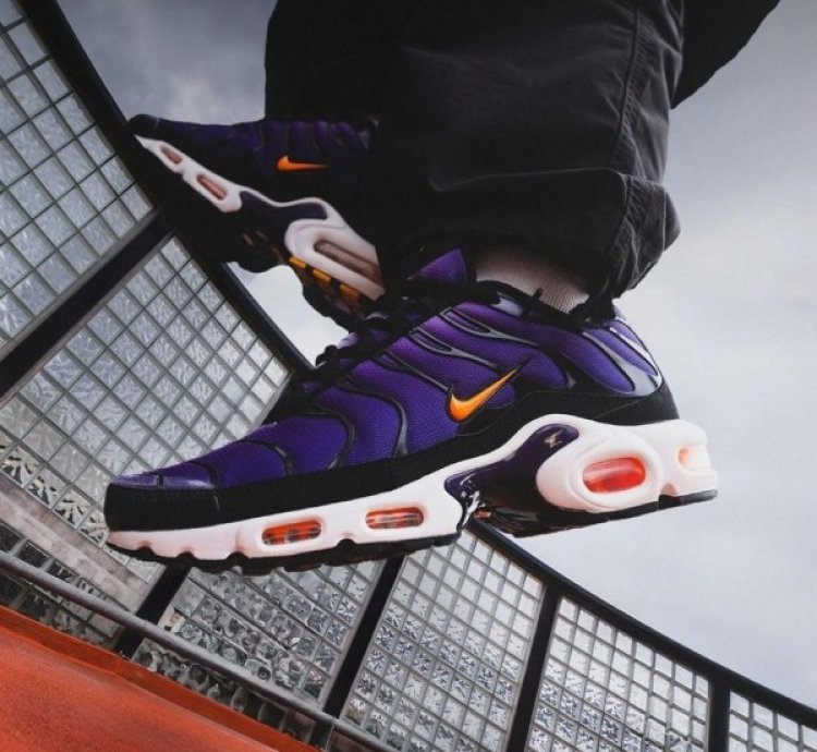 Nike Air Max Plus Voltage Purple Orange Running Shoes