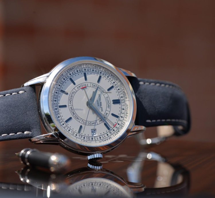 Patek Philippe Calatrava Weekly Calendar