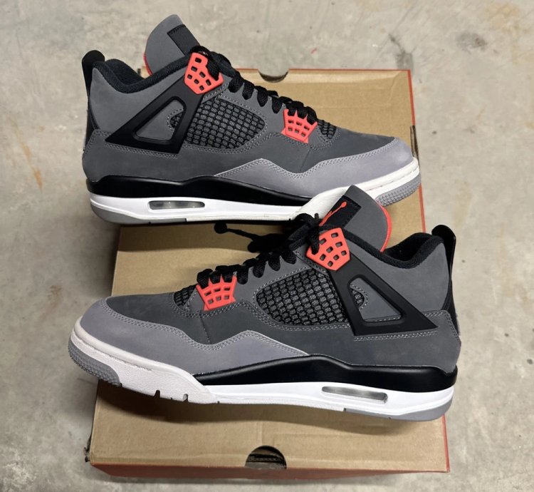 Air Jordan 4 Retro Infrared
