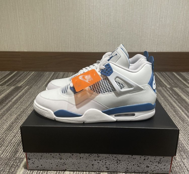 Air Jordan 4 Military Blue 2024