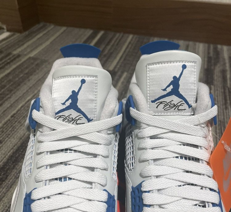 Air Jordan 4 Military Blue 2024