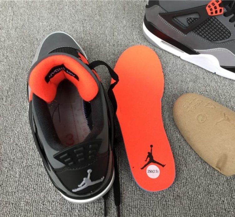 Air Jordan 4 Retro Infrared