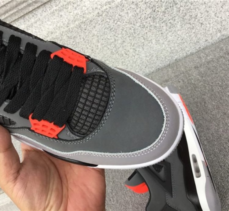 Air Jordan 4 Retro Infrared