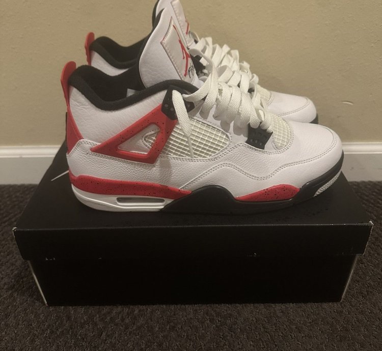 Air Jordan 4 Red Cement