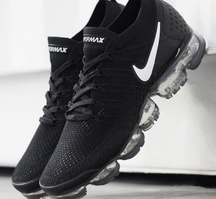 Nike Air Vapor Max Flyknit 2 Black Running Shoes