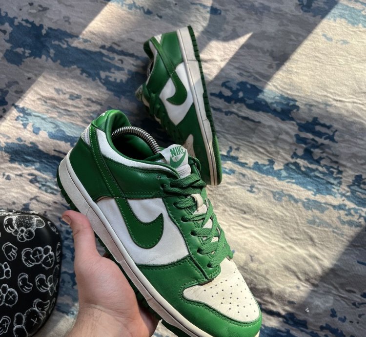 Vintage 2004 Nike Dunk Low Celtic