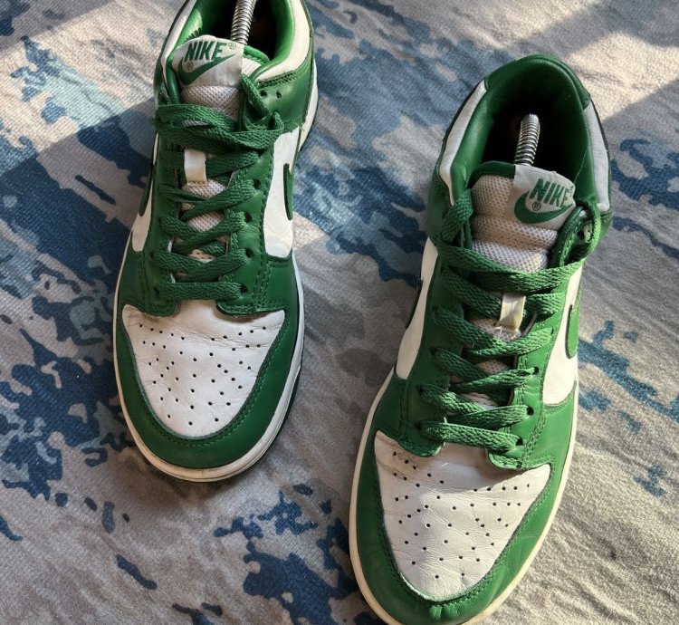 Vintage 2004 Nike Dunk Low Celtic