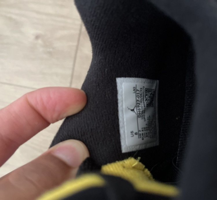 Air Jordan 4 Retro