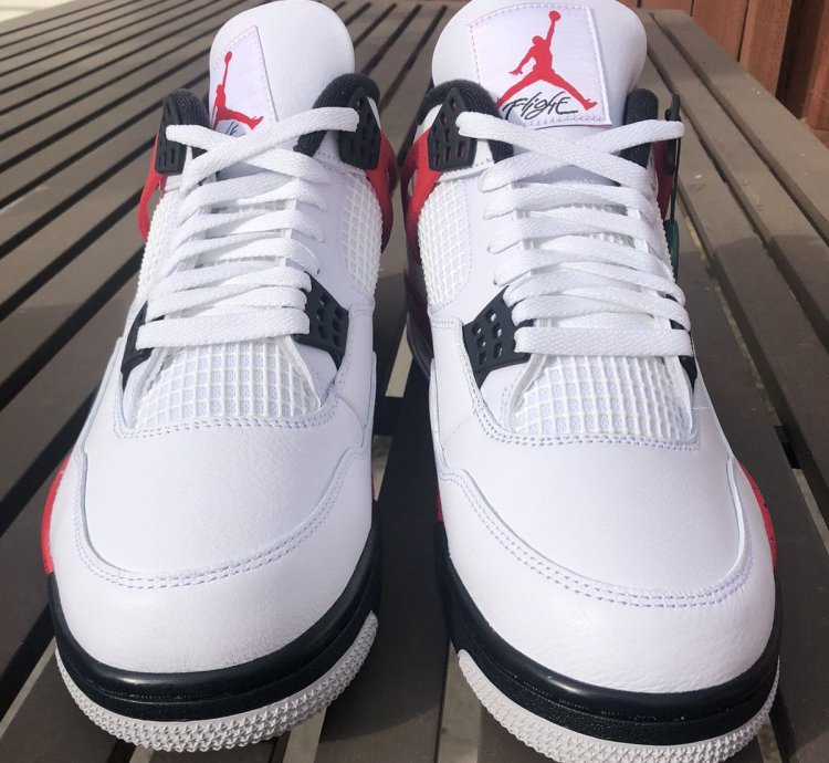 Air Jordan 4 Retro red Cement 2023