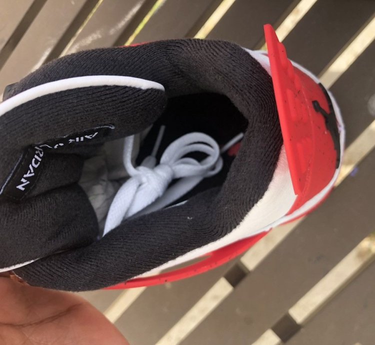 Air Jordan 4 Retro red Cement 2023
