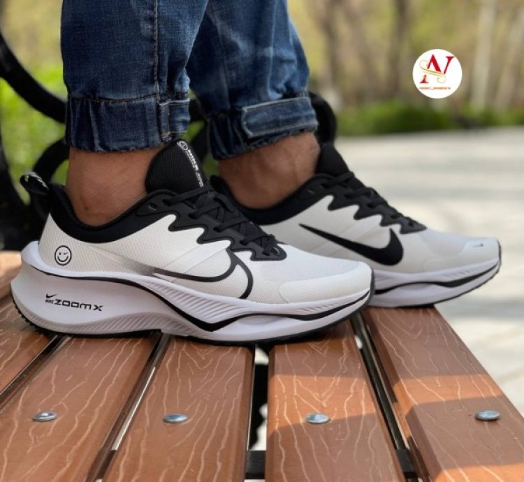 Nike Air Zoom X Smiley White Black Running Shoes