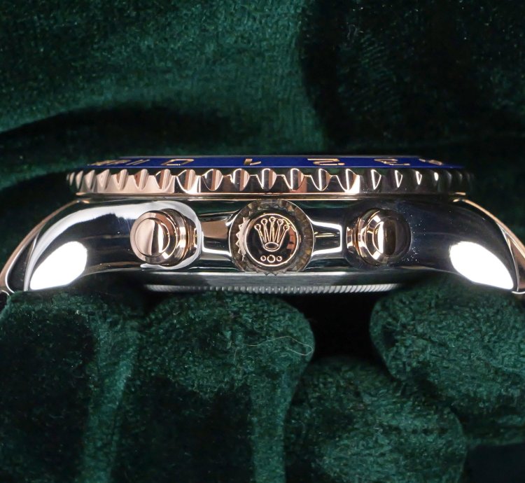 Rolex Yacht-master Ii Mint Complete Set Yacht-master Ii Two-tone White Dial Blue Bezel Rose Gold Steel 116681