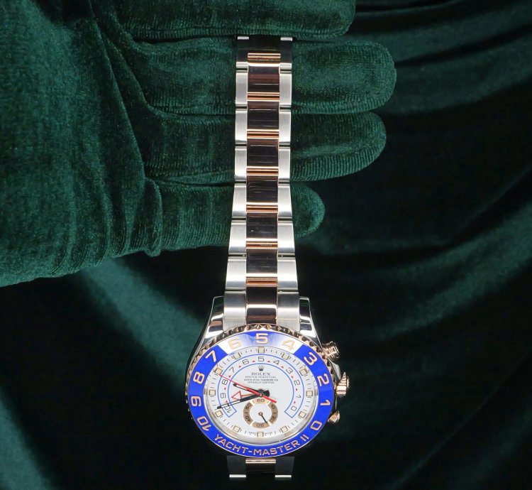Rolex Yacht-master Ii Mint Complete Set Yacht-master Ii Two-tone White Dial Blue Bezel Rose Gold Steel 116681