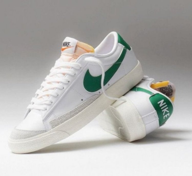 Nike Blazer Low 77 Vintage White Pine Green Sneakers