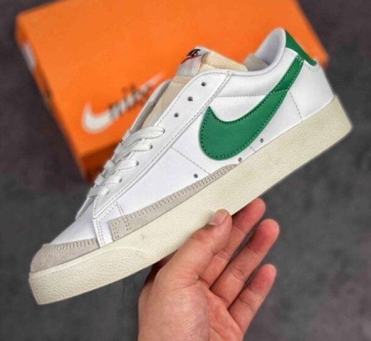 Nike Blazer Low 77 Vintage White Pine Green Sneakers