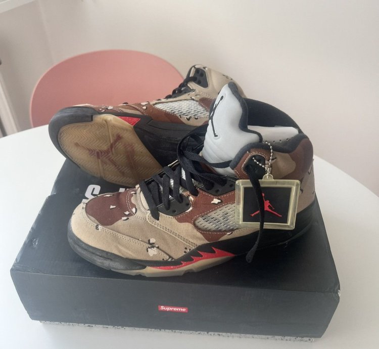 Supreme Jordan 5 Retro Desert Camo Us10 5