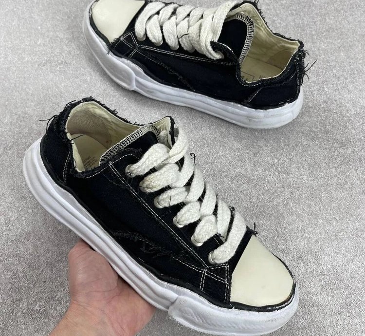 Maison Mihara Yasuhiro Hank Og Sole Canvas Low