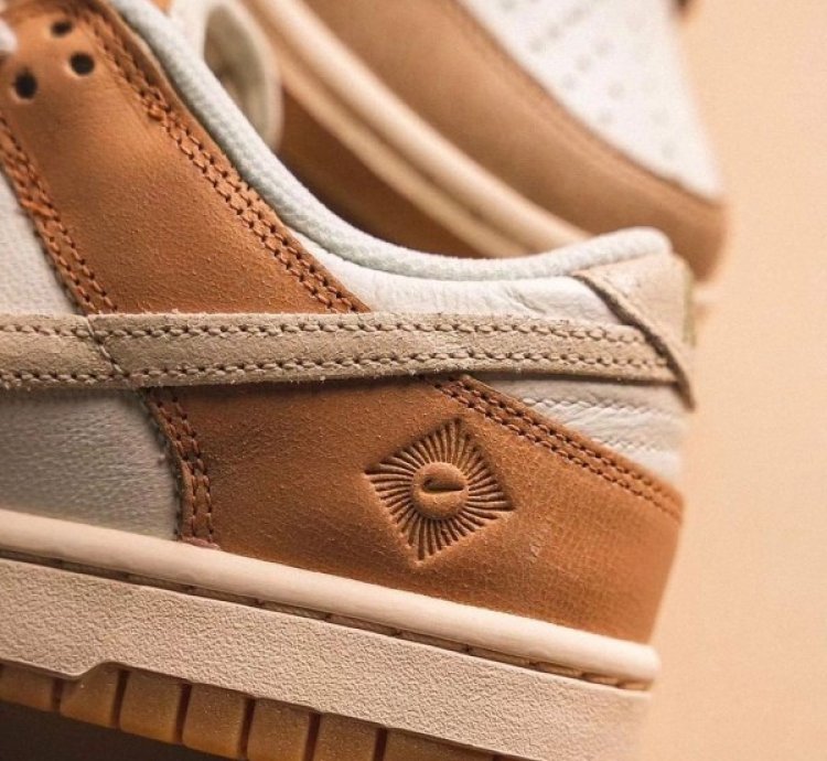 Nike Dunk Low Australia White Brown Sneakers
