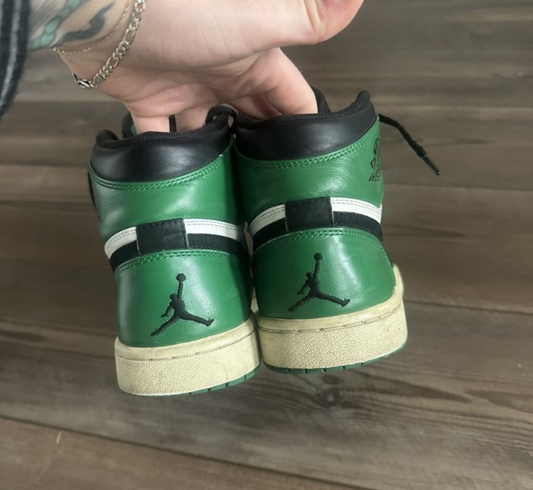 Vintage 2009 Air Jordan Retro 1 Dmp Boston Celtics Rare