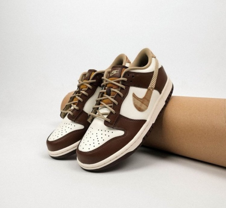 Nike Dunk Low Brown Plaid Sneakers