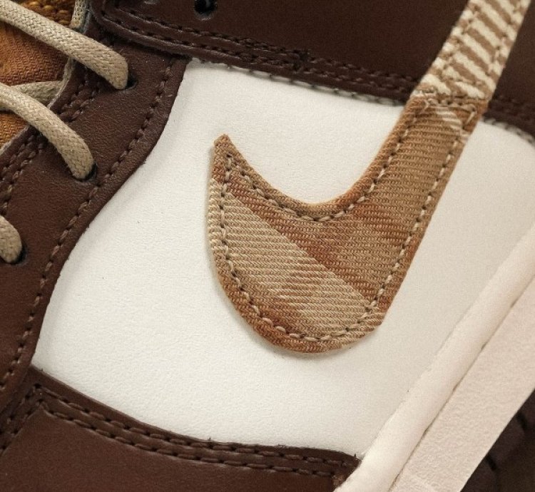 Nike Dunk Low Brown Plaid Sneakers