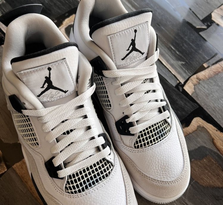 Air Jordan 4 Retro Gs Military Black Youth Sneakers