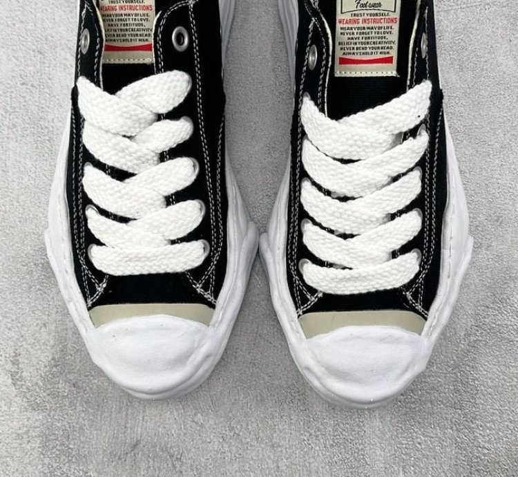 Maison Mihara Yasuhiro Hank Og Sole Canvas Low