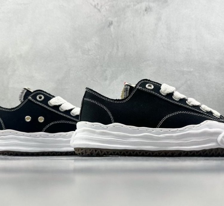Maison Mihara Yasuhiro Hank Og Sole Canvas Low