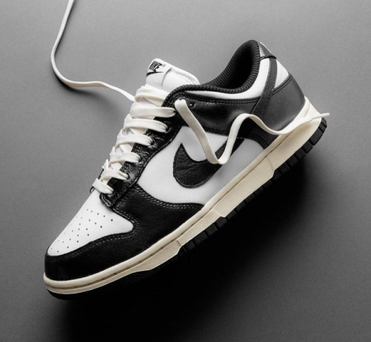 Nike Dunk Low Vintage Panda Sneakers