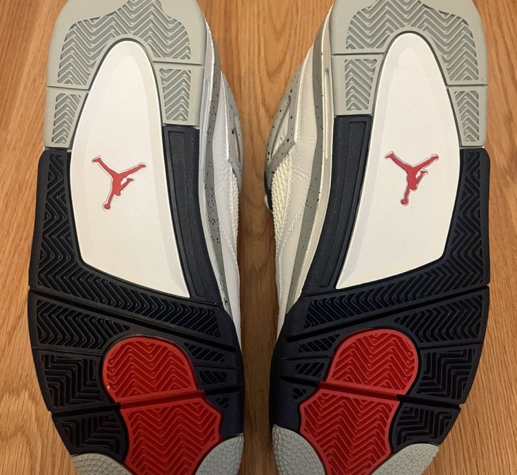 Air Jordan 4 Retro Midnight Navy