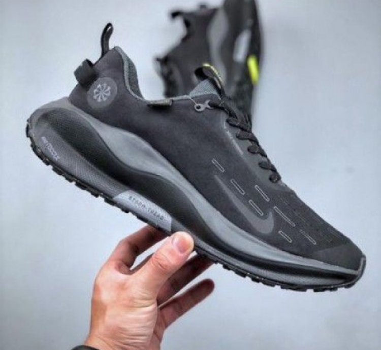 Nike Infinity Run 4 Gore Tex All Black Running Shoes