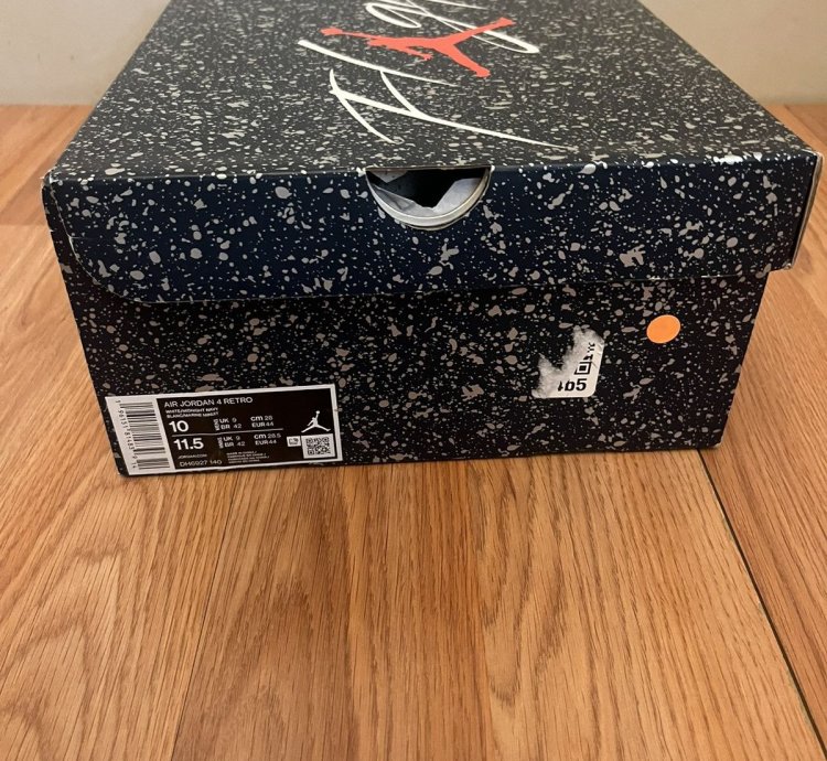 Air Jordan 4 Retro Midnight Navy