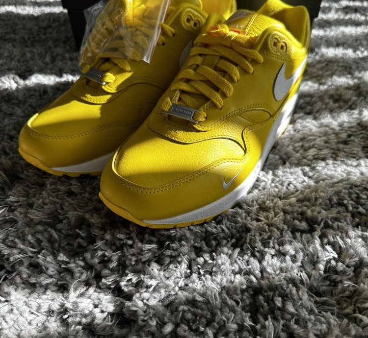 Supreme Nike Air Max 1 Speed Yellow