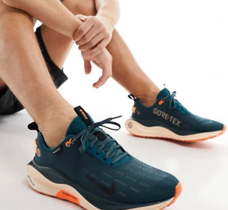 Nike Infinity Run 4 Gore Tex Green Running Shoes