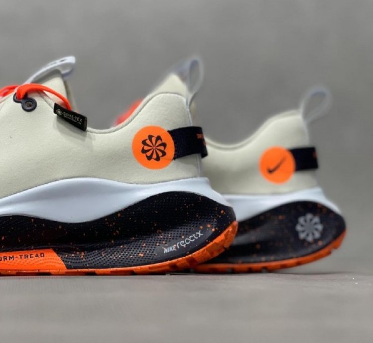 Nike Infinity Run 4 Gore Tex White Orange Running Shoes