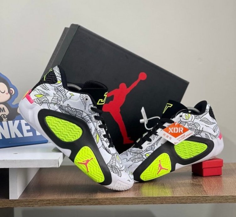 Nike Jordan Tatum 2 Mommas Boy Basketball Sneakers