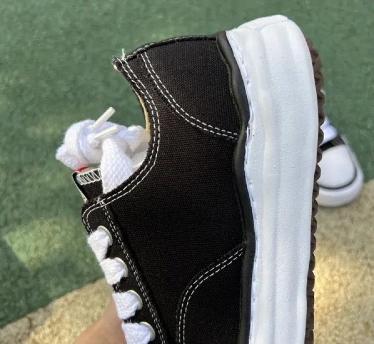 Maison Mihara Yasuhiro Hank Og Sole Canvas Low