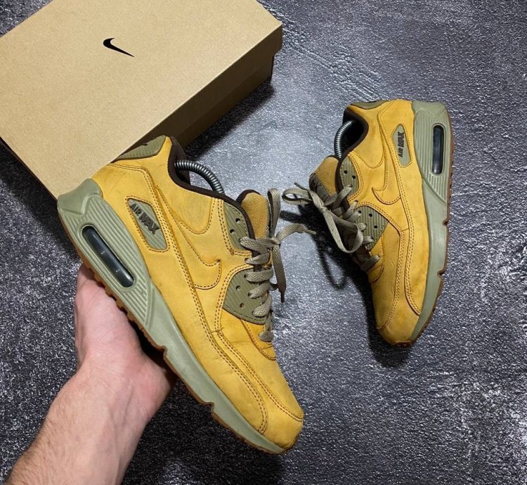 Vintage 90 Nike Air Max 90 Winter Premium Brown