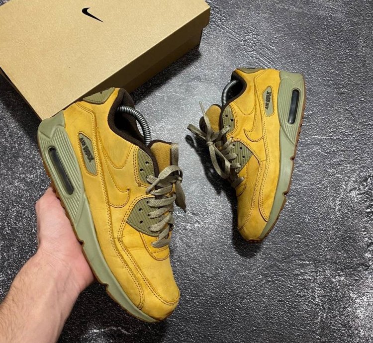 Vintage 90 Nike Air Max 90 Winter Premium Brown
